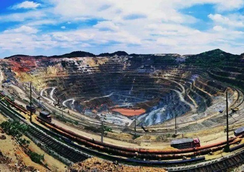 竞价341次，辽宁一磷铁矿出让额超1.4亿