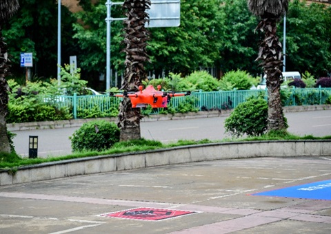 发力低空物流，沉庆打造“场景先杏转能力配套—生态成型”模式 山城“空中快递员”常态化起航